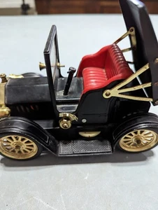VINTAGE 1917 FORD MODEL "T" ROADSTER JAPANESE METAL CAR TRANSISTOR AM RADIO - Picture 1 of 13