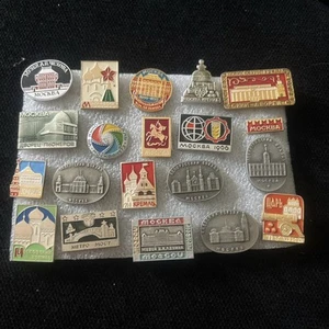Vintage Moscow badge collection-Kremlin,Metro,Cinema etc,-1970's - Picture 1 of 7