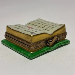 Vtg Chanille Hinged Trinket Box Limoges Collection - Cute Green & Gold Book - Picture 1 of 11