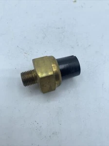 70.7033 SENSORE TEMPERATURA IDROSTOP VW GOLF MK1-2 CADDY SCIROCCO AUDI 80-COUPE - Imagen 1 de 4