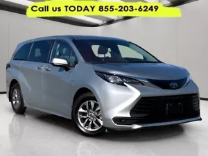 2021 Toyota Sienna LE - Picture 1 of 40