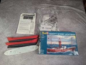 Revell Trinity House Leuchtschiff Maßstab 1:144 Plastik #05202 Zustand unbekannt - Bild 1 von 7