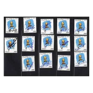 Set 14 Francobolli Autografati Campioni Mondiali  1.000 Lire 1982 Fifa World Cup - Foto 1 di 3
