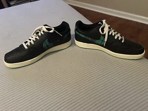 Nike Court Vision Low Black Green Plaid Mens Sz 10 "Christmas Shoe” FD0321-010 - Picture 1 of 7