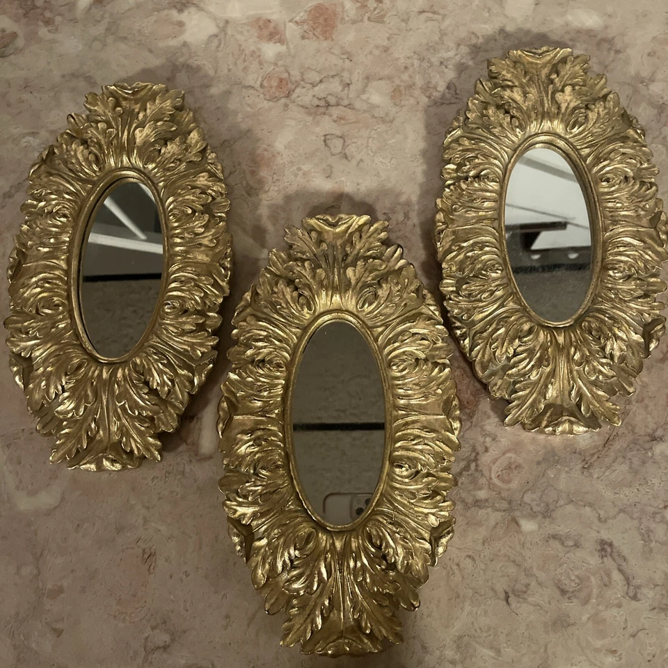 Juego de 3 espejos ovalados Two’s Company, dorado Foto 1 de 4