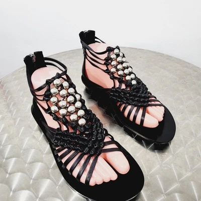 B.Makowsky Gaby 皮革角斗士凉鞋黑色女式 6.5 码平底串珠 — 第 1/4 张图片