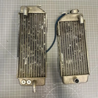 2013–2016 Kawasaki KX250F OEM Radiators Radiator Pair Left & Right B7 - Image 1 of 4
