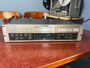 Studer A727 - CD Player - Bild 1 von 14