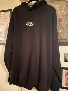 Sam & Colby Brock XPLR Hoodie schwarz bestickt Now or Never Rose NEU Gr. 2XL - Bild 1 von 4
