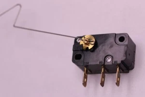 10 uds broche de presión/microinterruptor n.º 74 CHERRY E53 1 cambiador con alambre de acero 70 mm - Imagen 1 de 1