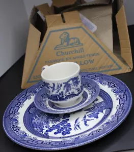 Churchill Of England Classic Blue Willow 3-teiliges Set Speiseteller Tasse Untertasse - Bild 1 von 10