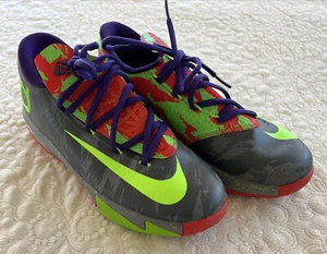 Nike KD Gris Neón Verde Rojo Púrpura Cordones Niños Tenis de Baloncesto Zapatos 5 Años - Imagen 1 de 10