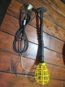 LUZ DE TRABAJO FLEXIBLE MAGNÉTICA ELEVADOR THYSSEN KRUPP #TKE850RW1 - Imagen 1 de 7