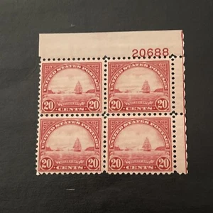 US Stamp SCOTT #698 20 CENT GOLDEN GATE 1931…MNH PLATE BLOCK OF 4 - Picture 1 of 2