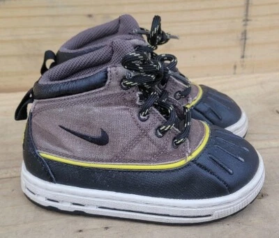 Nike Talla 7C ACG Woodside PS Marrón Neón NIÑO PEQUEÑO Zapatos 415080 Niños Botas Clásicas Foto 1 de 4