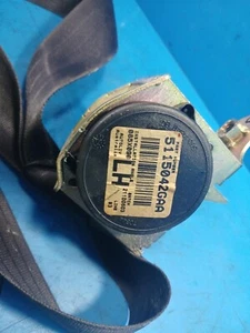 Ford Falcon Ba-Bf Left Front Seat Belt - Picture 1 of 3