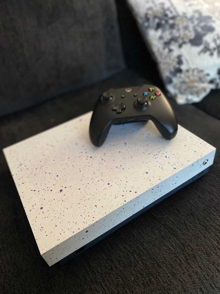 Consola XboxOne X Foto 1 de 4