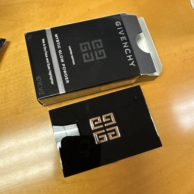 RARE! New GIVENCHY MYSTIC Glow Powder WET & DRY HIGHLIGHTER 01 Mystic Pink - Image 1 of 4