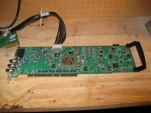 Tarjeta Matrox DSX LE/100 DSXLE PCI-X con soporte de cable de audio analógico equilibrado - Imagen 1 de 6