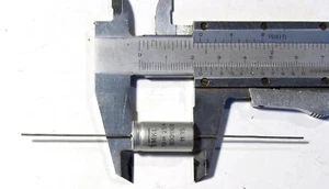 2 pcs 10uF 25V 20% Siemens MKL B32110D axial tone capacitor KLANGFILM 10µF - Picture 1 of 1