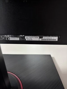 Asus VG278QF - Foto 1 di 3