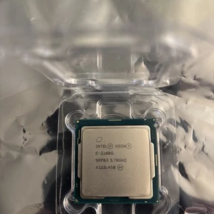 Intel Xeon E-2288G LGA-1151 3.70GHz CPU processor - Picture 1 of 5