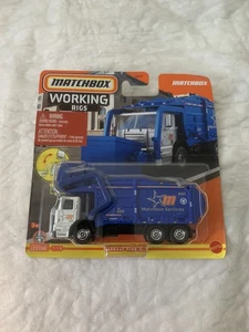 NIP Matchbox Working Rigs Garbage King XL Truck Blue & White 7/16 - Picture 1 of 3