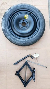 KIT RUOTINO DI SCORTA FORD C MAX FORD FOCUS DAL 2005 AL 2016 KIT CRICK CHIAVE - Foto 1 di 12