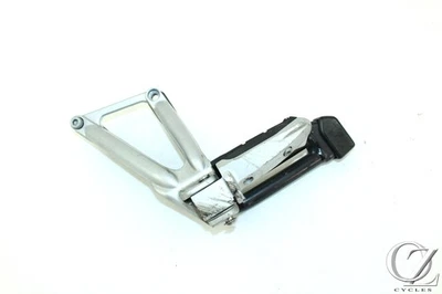 04-05 Soporte clavija pasajero izquierdo bmw r1100s 1100s  Foto 1 de 4