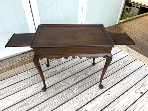 1970 Vintage Henkel Harris Solid Mahogany Tea Side Table Cover