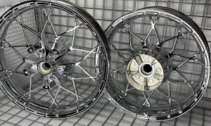 HARLEY PRODIGY WHEELS CHROME 2023 ROAD GLIDE MAG STREET GLIDE TOURING OUTRIGHT - Bild 1 von 12