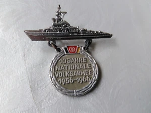 DDR NVA 10 JAHRE 1956-1966 Marine Metall - Bild 1 von 2