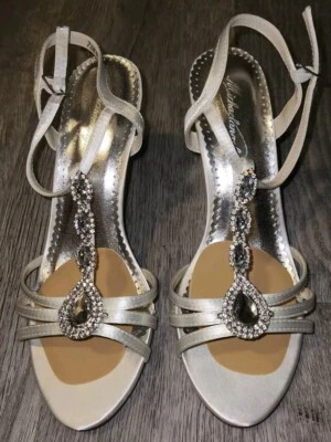 Zapatos de vestir Michaelangelo plateados con joyas de tacón - para mujer talla 7,5 Foto 1 de 4