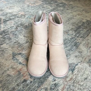 UGG Damenstiefel Größe 4 passt wie 5-6 klassisch kurz babyrosa kokett Wildleder Wolle - Bild 1 von 13