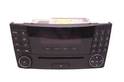 CD Autoradio Mercedes Benz W211 E-Klasse S211 A2118701189 MF2310 Radio codefrei - Bild 1 von 2