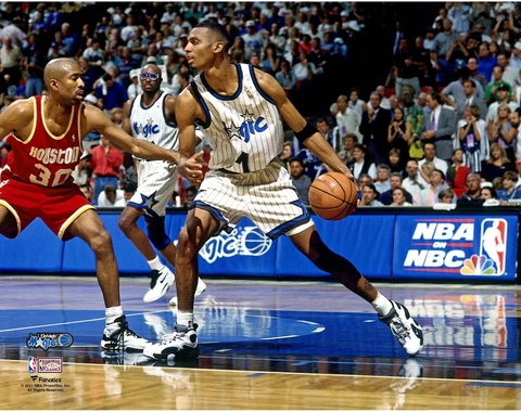 Penny Hardaway Orlando Magic Unsigned Dribbling Against Kenny Smith Cover