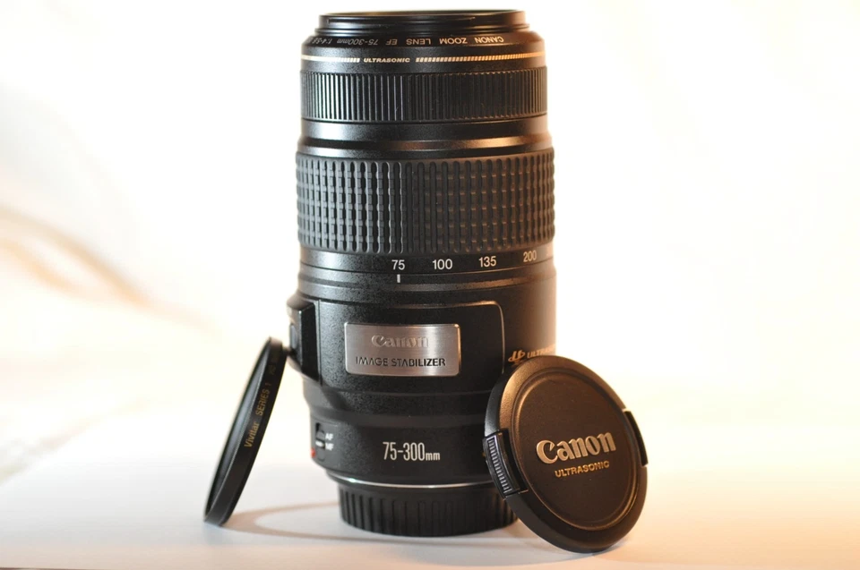 Canon EOS EF 75-300mm f/4-5.6 IS USM telephoto lens for EOS A2 Elan T8 T7 90D 5D - Image 1 of 4