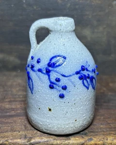 Miniatur Lachsfälle Heidelbeerrebe Krug 2,5" - Bild 1 von 6