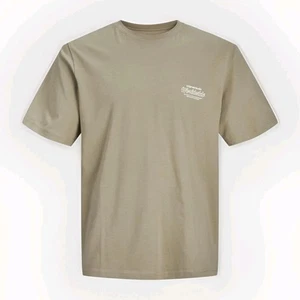 JACK & JONES Hombre Pequeña Jorsequoia Espalda Camiseta Cuello Redondo Camiseta Paja Italiana - Imagen 1 de 6