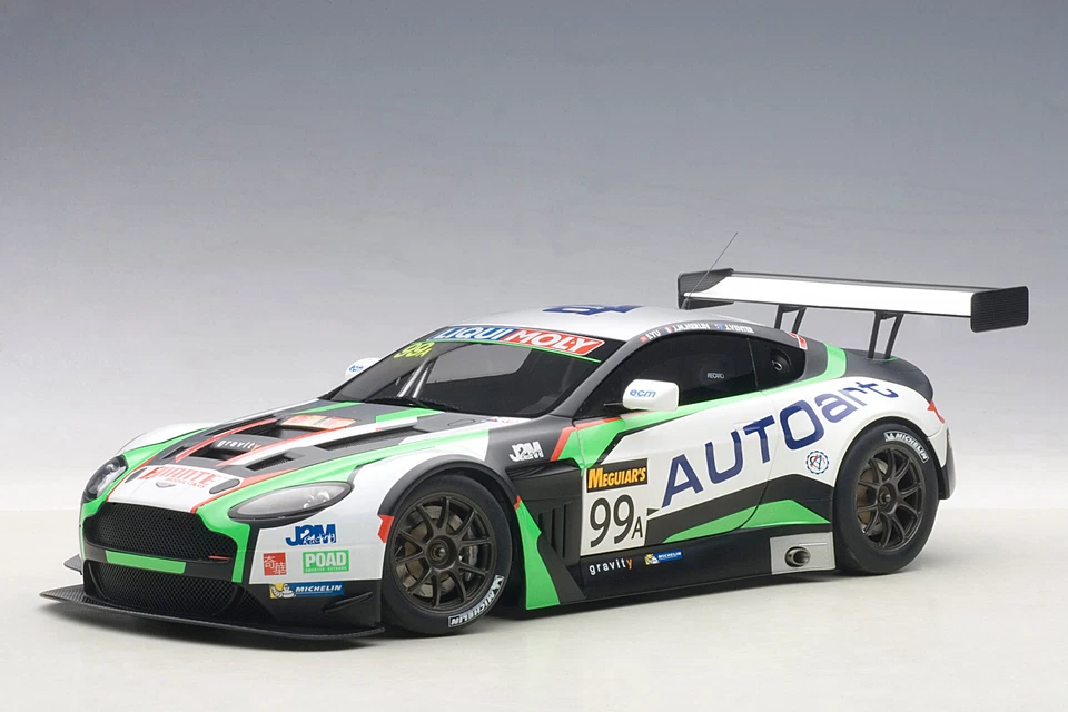 AUTOart 81507 Aston Martin V12 VantageBathurst 12h Endurance Race 1:18 NEU OVP - Bild 1 von 1
