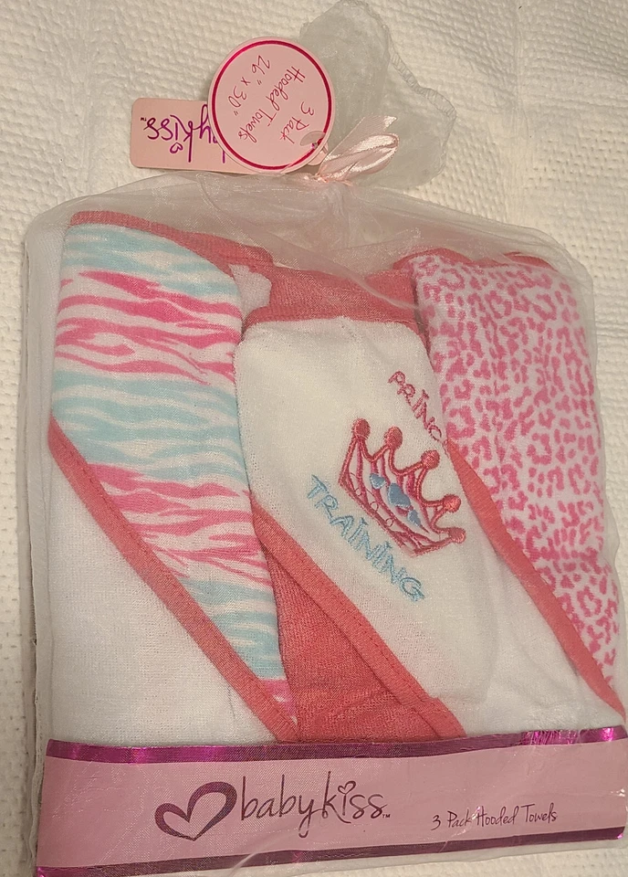 BABY KISS 3 -PACK HOODED TOWELS GIFT SET PINK PRINCESS IN TRAINING   "NEW" - Image 1 of 4