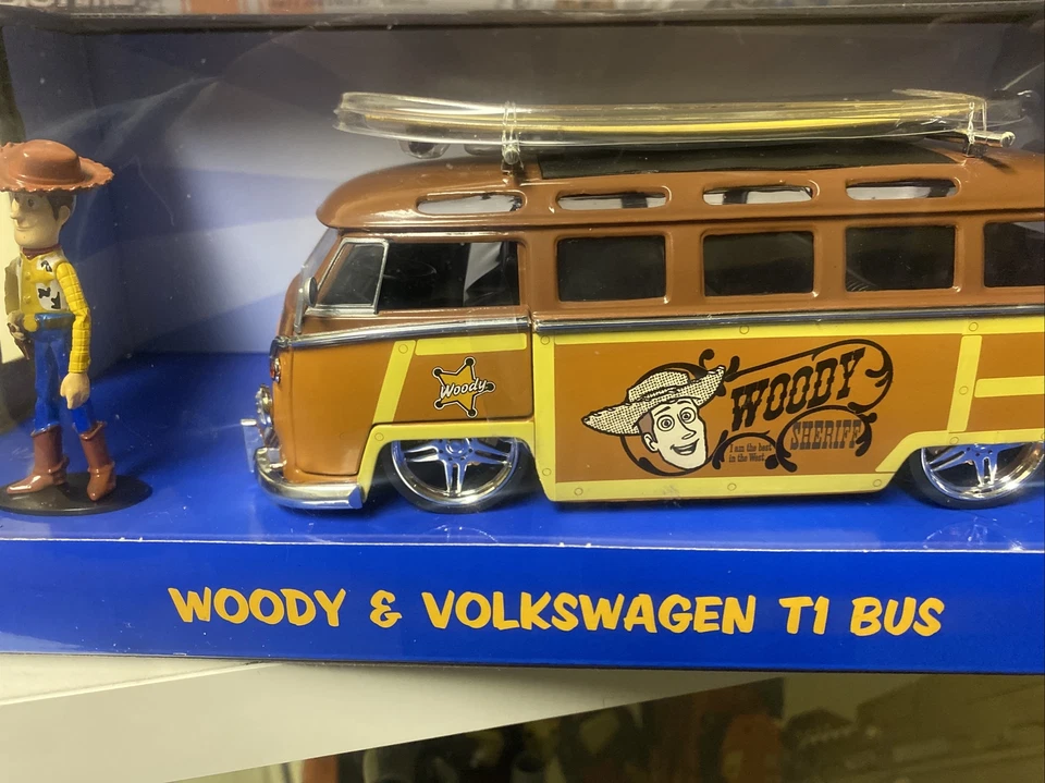 JADA Disney Toy Story WOODY Diecast Figure & VOLKSWAGEN T1 BUS 1/24 Scale #33176