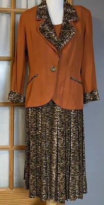 De Colección Joseph Ribkoff 2 Piezas Conjunto Mujer 12 Blazer Plisado Falda Carrera Safari Ciudad Foto 1 de 4