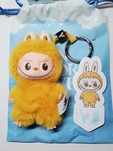 100% AUTHENTIC! Mini Labubu "Y" ORANGE LETTER Pin For Love PENDANT POP MART!🔥E2 - Picture 1 of 7