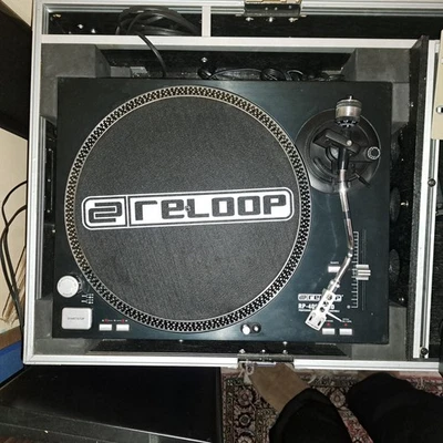 High Torgue DJ Plattenspieler Reloop RP4000M3D , Voll Funktionsfähig. Lesen - Bild 1 von 4