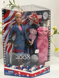 Figura muñeca Barbie for President 2008 Mattel sin usar, en caja sellada - Imagen 1 de 9