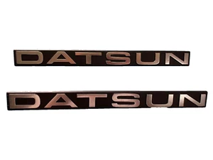 DATSUN NISSAN 720 PICKUP TRUCK Front Fender Emblem Badge Genuine NOS JAPAN - Picture 1 of 15