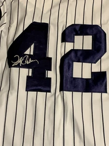 CAMISETA DE JERRY COLEMAN AUTOGRAFIADA FIRMADA DE LOS NEW YORK YANKEES #42 CERTIFICADO DE AUTENTICIDAD A RAYAS - Imagen 1 de 5