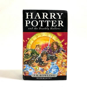 HARRY POTTER And The Deathly Hallows Hardcover Book - First Edition 2007 - Picture 1 of 7