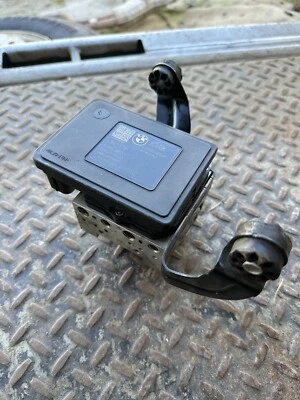 Actuador de freno antibloqueo bomba ABS BMW 320I 2014-2015 3451-6858953-01 OEM Foto 1 de 2